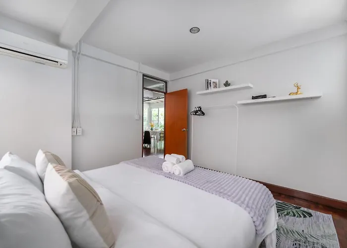 Miq S22 Pool Phromphong Emsphere 5br *