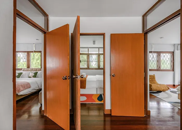 Miq S22 Pool Phromphong Emsphere 5br