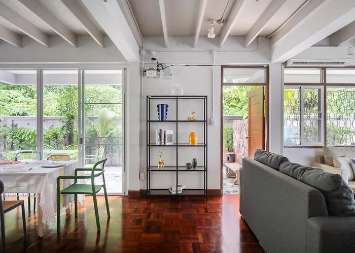 Miq S22 Pool Phromphong Emsphere 5br Villa