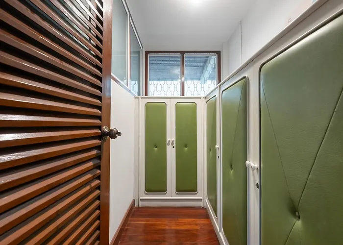 Miq S22 Pool Phromphong Emsphere 5br Bangkok