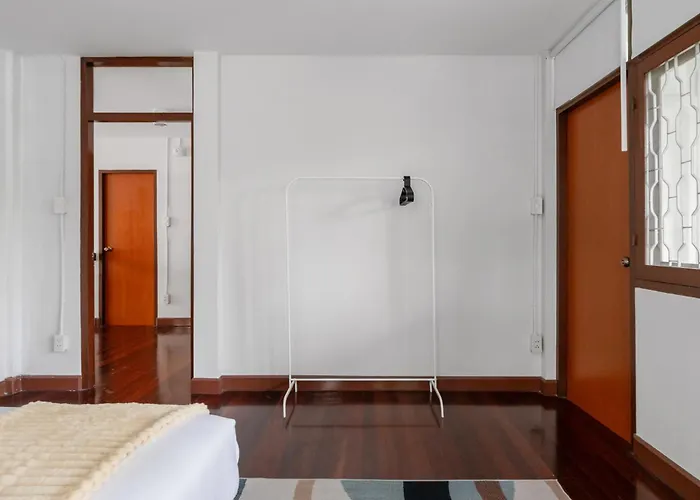 Miq S22 Pool Phromphong Emsphere 5br Bangkok