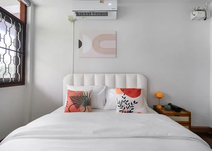 Miq S22 Pool Phromphong Emsphere 5br Bangkok