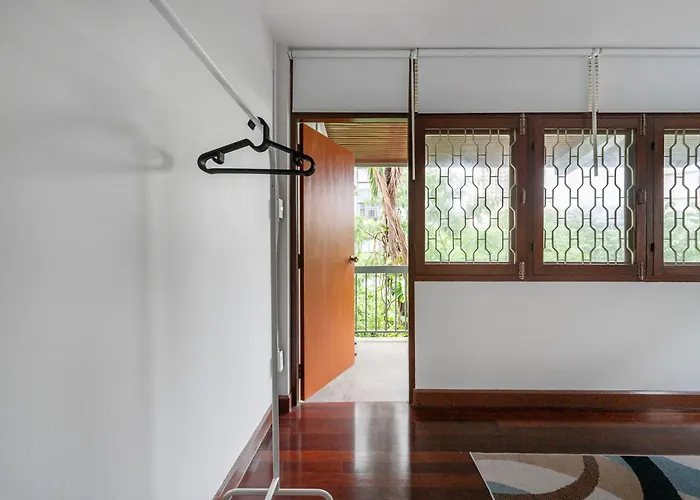Villa Miq S22 Pool Phromphong Emsphere 5br Bangkok