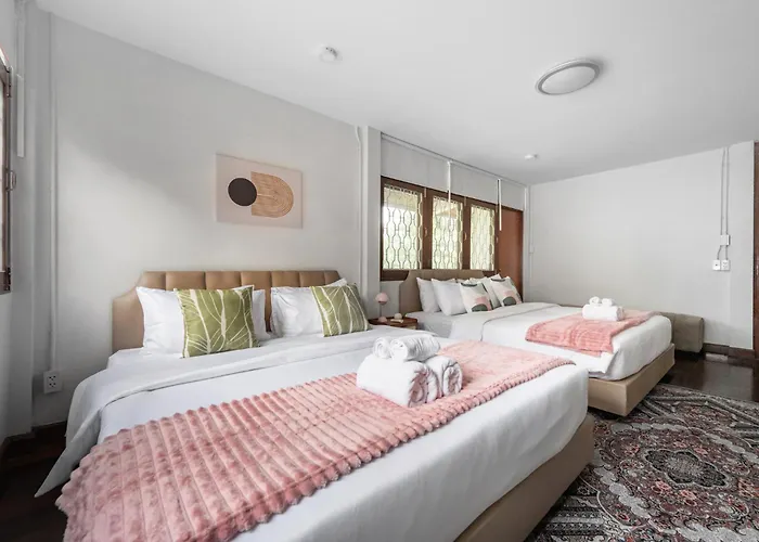 Miq S22 Pool Phromphong Emsphere 5br Bangkok
